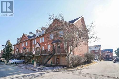 39 - 3895 DOUG LEAVENS BOULEVARD  Mississauga, ON L5N 7G1