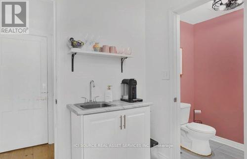 232 King Street W, Hamilton, ON 