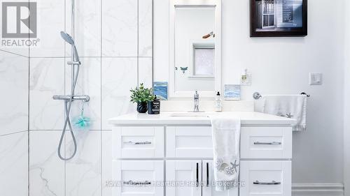 132 Elgin Avenue E, Goderich (Goderich (Town)), ON - Indoor Photo Showing Bathroom