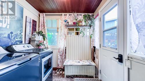 132 Elgin Avenue E, Goderich (Goderich (Town)), ON - Indoor Photo Showing Laundry Room