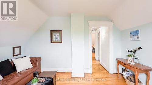 132 Elgin Avenue E, Goderich (Goderich (Town)), ON - Indoor