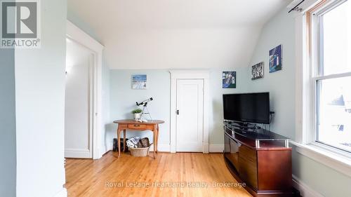 132 Elgin Avenue E, Goderich (Goderich (Town)), ON - Indoor