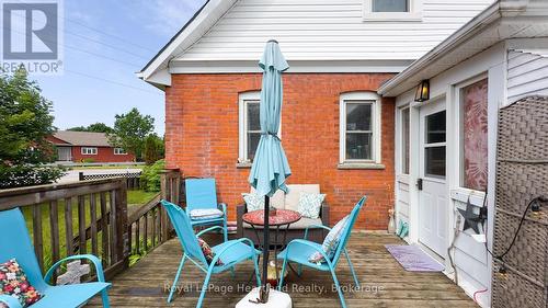 132 Elgin Avenue E, Goderich (Goderich (Town)), ON - Outdoor With Exterior