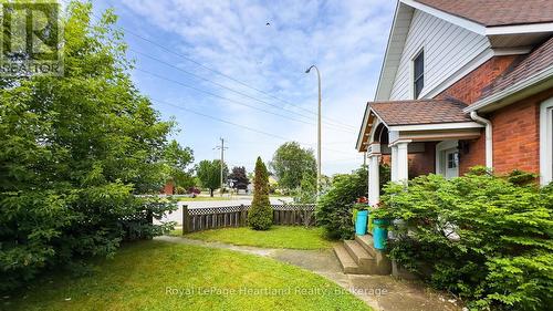 132 Elgin Avenue E, Goderich (Goderich (Town)), ON - Outdoor