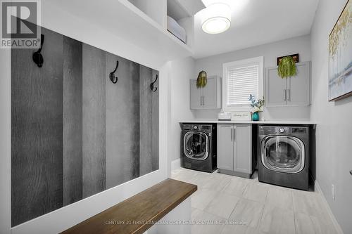 405 Darcy Drive, Strathroy-Caradoc (Ne), ON - Indoor Photo Showing Laundry Room