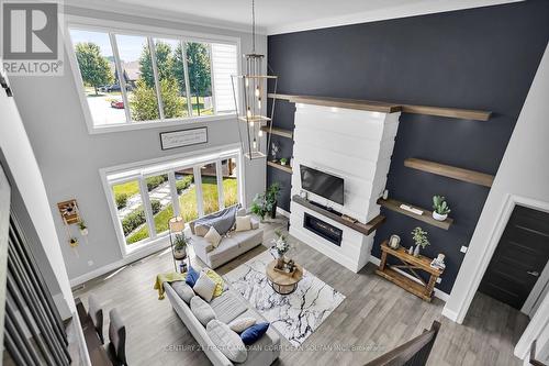 405 Darcy Drive, Strathroy-Caradoc (Ne), ON - Indoor With Fireplace