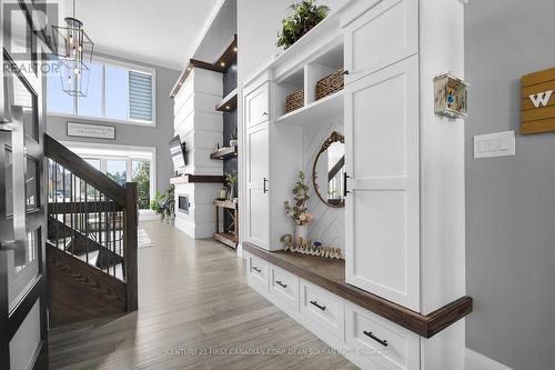 405 Darcy Drive, Strathroy-Caradoc (Ne), ON - Indoor Photo Showing Other Room