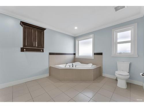 21019 80B Avenue, Langley, BC - Indoor Photo Showing Bathroom