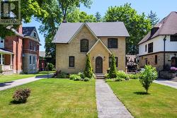 1075 4TH AVENUE W Owen Sound, ON N4K 4W1