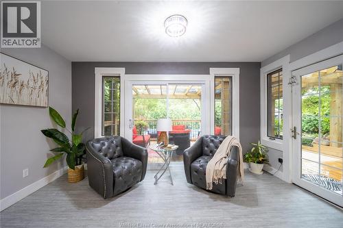224 Caruhel, Lakeshore, ON - Indoor Photo Showing Living Room
