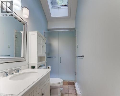 177 Piper Street, Ayr, ON - Indoor Photo Showing Bathroom