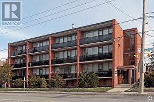1741 Bayview Avenue, Toronto, ON - Outdoor With Facade