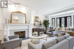 402 - 2 CLARENDON AVENUE  Toronto, ON M4V 1H9