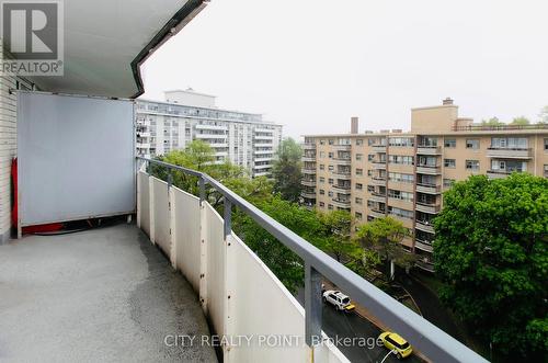 201 - 10 Shallmar Boulevard, Toronto, ON - Outdoor