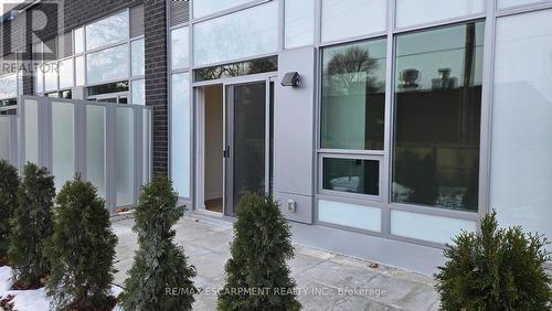 102 - 500 Plains Road E, Burlington, ON - Outdoor