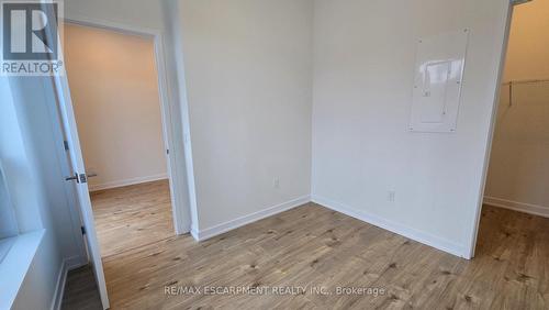 102 - 500 Plains Road E, Burlington, ON - Indoor Photo Showing Other Room