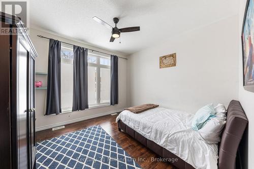 117 Allegra Drive, Wasaga Beach, ON - Indoor Photo Showing Bedroom