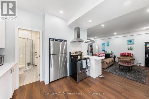 117 Allegra Drive, Wasaga Beach, ON - Indoor Photo Showing Kitchen