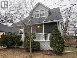 228 QUEEN STREET  Sarnia, ON N7T 2R6