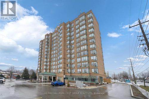 508 - 711 Rossland Road, Whitby, ON - Outdoor With Facade