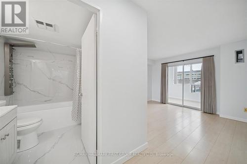 508 - 711 Rossland Road, Whitby, ON - Indoor Photo Showing Bathroom