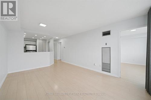 508 - 711 Rossland Road, Whitby, ON - Indoor Photo Showing Other Room