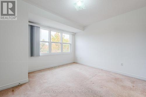111 Pond Drive, Markham, ON - Indoor Photo Showing Other Room