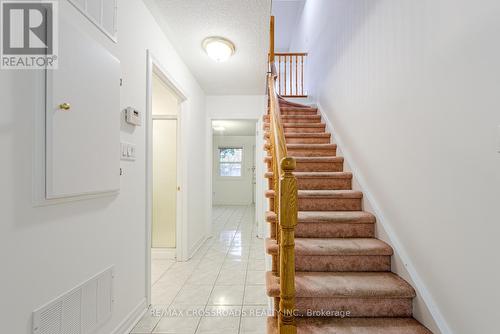 111 Pond Drive, Markham, ON - Indoor Photo Showing Other Room