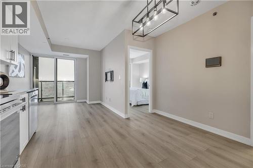 3210 Dakota Common Unit# A614, Burlington, ON - Indoor Photo Showing Kitchen