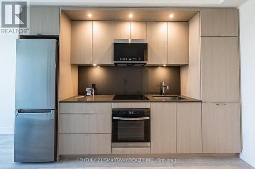 1115 - 60 Central Park Roadway, Toronto, ON - Indoor Photo Showing Kitchen