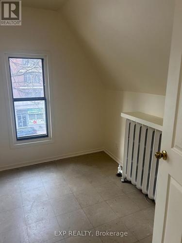 263 Dundas Street E, Toronto, ON - Indoor Photo Showing Other Room