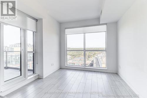 1306 - 31 Tippett Road, Toronto, ON - Indoor Photo Showing Other Room