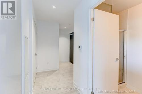 1306 - 31 Tippett Road, Toronto, ON - Indoor Photo Showing Other Room