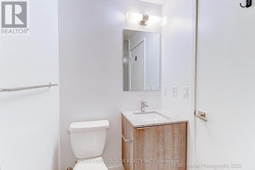1306 - 31 Tippett Road, Toronto, ON - Indoor Photo Showing Bathroom