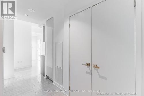 1306 - 31 Tippett Road, Toronto, ON - 