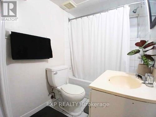 Lower - 931 Pape Avenue, Toronto, ON - Indoor Photo Showing Bathroom