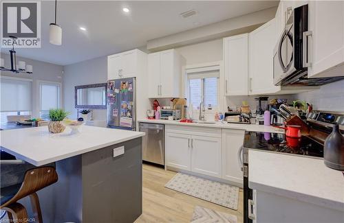 33 Second Avenue Unit# A, Kitchener, ON - Indoor Photo Showing Kitchen