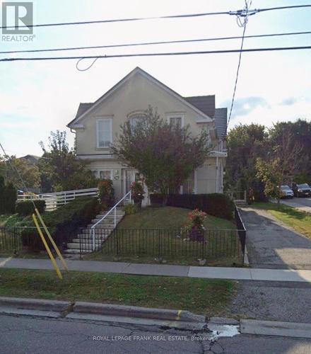 Upper - 64 Park Road N, Oshawa (Mclaughlin), ON 