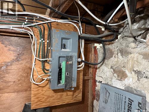 111 5Th Avenue E, Kindersley, SK - Indoor Photo Showing Basement