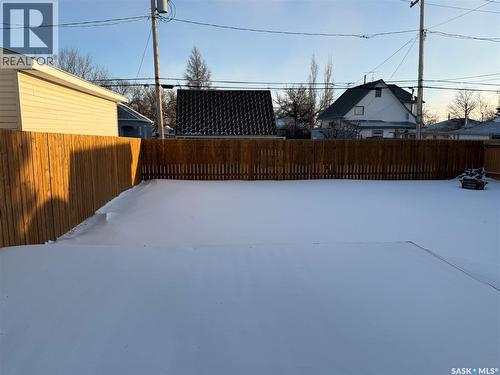 111 5Th Avenue E, Kindersley, SK - Outdoor