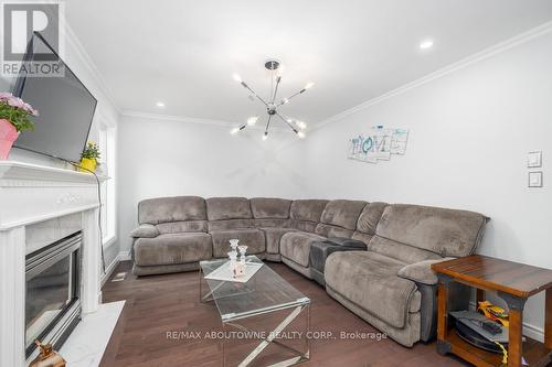 14 Sable Drive, Hamilton, ON - Indoor Photo Showing Living Room With Fireplace