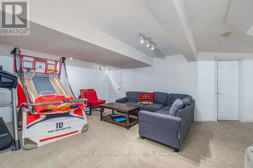 14 Sable Drive, Hamilton, ON - Indoor