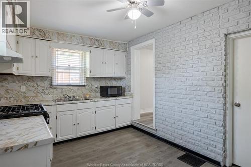 1239 Mcewan Avenue, Windsor, ON - Indoor Photo Showing Kitchen With Double Sink