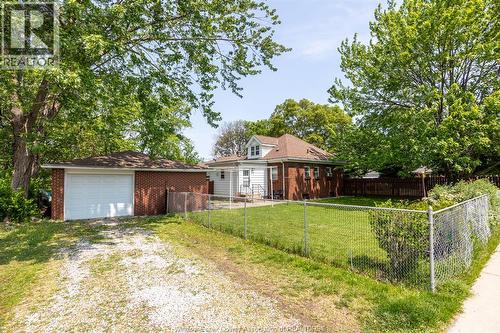 1239 Mcewan Avenue, Windsor, ON - Outdoor