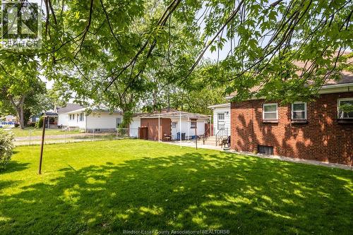 1239 Mcewan Avenue, Windsor, ON - Outdoor