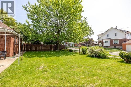 1239 Mcewan Avenue, Windsor, ON - Outdoor