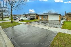 7517 LULLY COURT  Mississauga, ON L4T 2P2