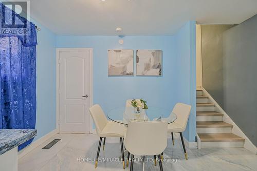 7517 Lully Court, Mississauga, ON - Indoor Photo Showing Dining Room