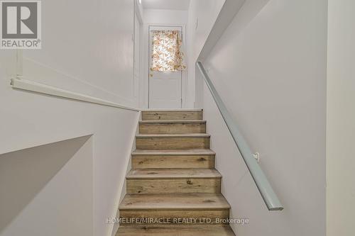 7517 Lully Court, Mississauga, ON - Indoor Photo Showing Other Room