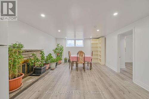 7517 Lully Court, Mississauga, ON - Indoor